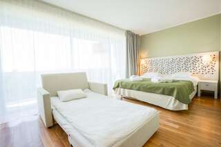 Отель Hotel Jurmala Spa Юрмала Улучшенный двухместный номер с 1 кроватью, дополнительной кроватью и спа-предложением-4